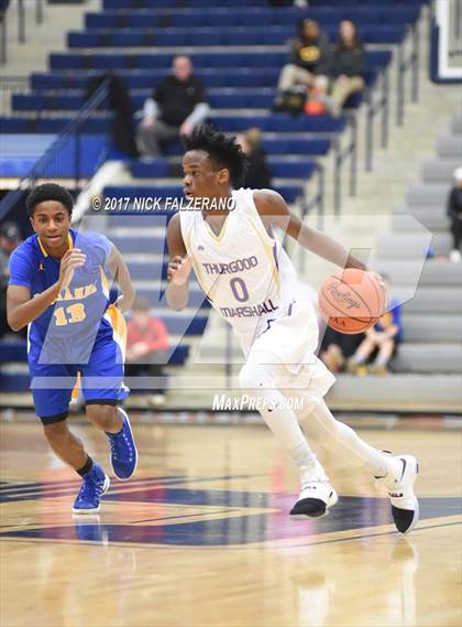 Thumbnail 2 in Thurgood Marshall vs. Gahanna Christian Academy photogallery.