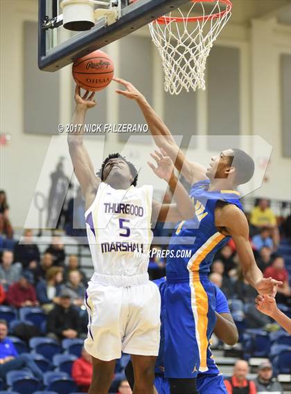 Thumbnail 3 in Thurgood Marshall vs. Gahanna Christian Academy photogallery.