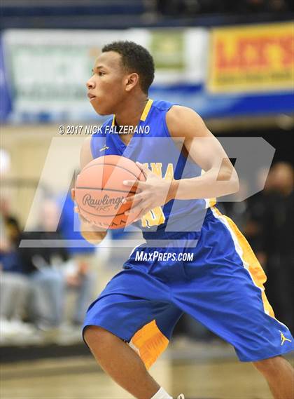 Thumbnail 3 in Thurgood Marshall vs. Gahanna Christian Academy photogallery.