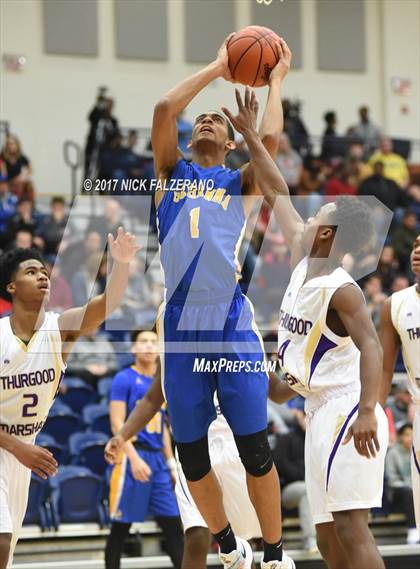 Thumbnail 3 in Thurgood Marshall vs. Gahanna Christian Academy photogallery.