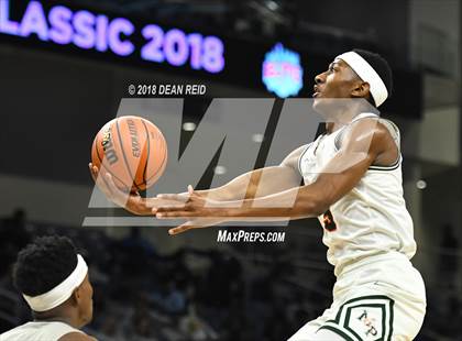 Thumbnail 2 in Morgan Park vs. Vashon (Chicago Elite Classic) photogallery.