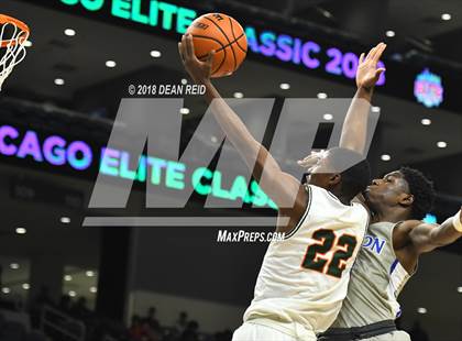 Thumbnail 1 in Morgan Park vs. Vashon (Chicago Elite Classic) photogallery.