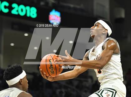 Thumbnail 1 in Morgan Park vs. Vashon (Chicago Elite Classic) photogallery.