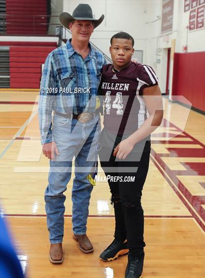 Thumbnail 1 in Marines H.S. Male Athlete of the Month- Al Amir Ward photogallery.