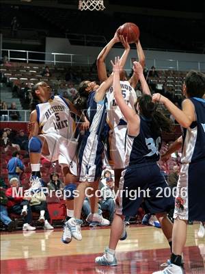 Thumbnail 3 in Yosemite vs. Bishop Amat (CIF SoCal D3 Final) photogallery.