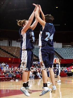 Thumbnail 2 in Yosemite vs. Bishop Amat (CIF SoCal D3 Final) photogallery.