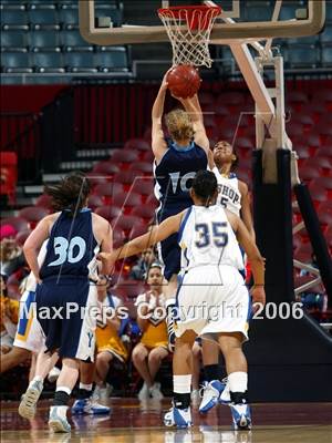 Thumbnail 3 in Yosemite vs. Bishop Amat (CIF SoCal D3 Final) photogallery.