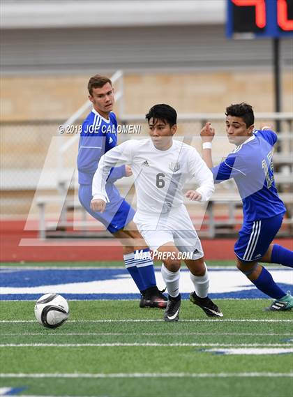 Thumbnail 1 in Victoria East vs Tivy (New Braunfels Tournament) photogallery.