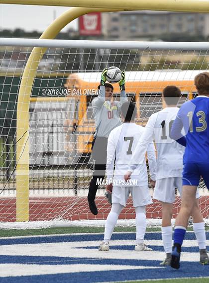Thumbnail 1 in Victoria East vs Tivy (New Braunfels Tournament) photogallery.