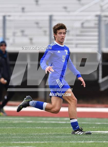 Thumbnail 2 in Victoria East vs Tivy (New Braunfels Tournament) photogallery.