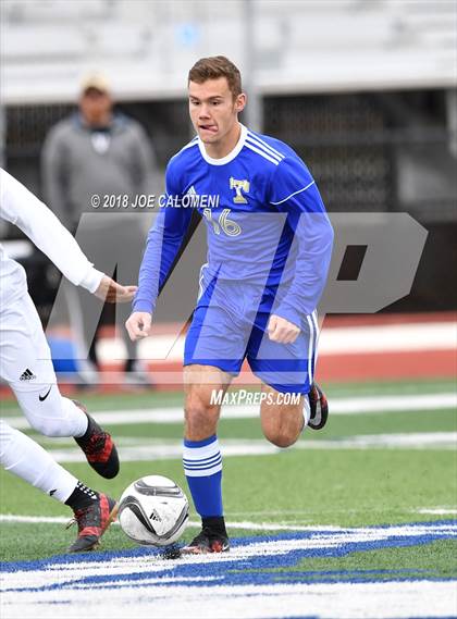 Thumbnail 3 in Victoria East vs Tivy (New Braunfels Tournament) photogallery.