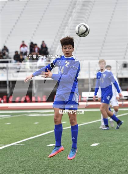 Thumbnail 1 in Victoria East vs Tivy (New Braunfels Tournament) photogallery.