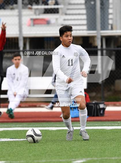 Thumbnail 3 in Victoria East vs Tivy (New Braunfels Tournament) photogallery.