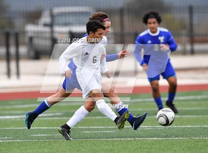 Thumbnail 3 in Victoria East vs Tivy (New Braunfels Tournament) photogallery.