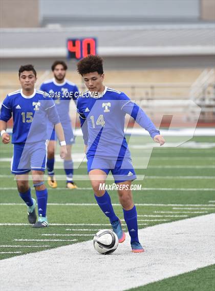 Thumbnail 3 in Victoria East vs Tivy (New Braunfels Tournament) photogallery.