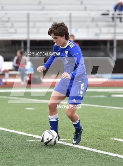 Thumbnail 3 in Victoria East vs Tivy (New Braunfels Tournament) photogallery.