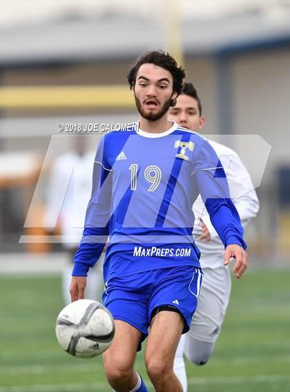 Thumbnail 1 in Victoria East vs Tivy (New Braunfels Tournament) photogallery.
