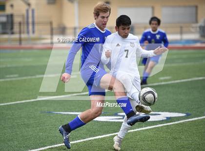 Thumbnail 3 in Victoria East vs Tivy (New Braunfels Tournament) photogallery.