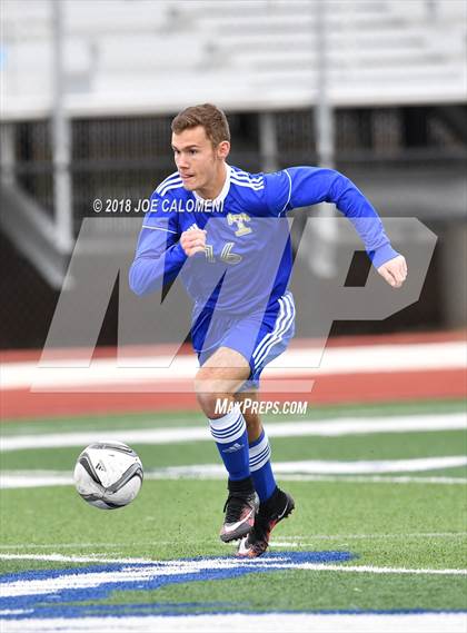 Thumbnail 3 in Victoria East vs Tivy (New Braunfels Tournament) photogallery.