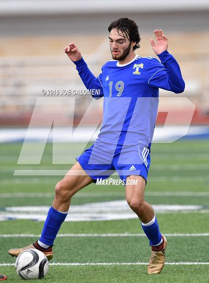 Thumbnail 3 in Victoria East vs Tivy (New Braunfels Tournament) photogallery.