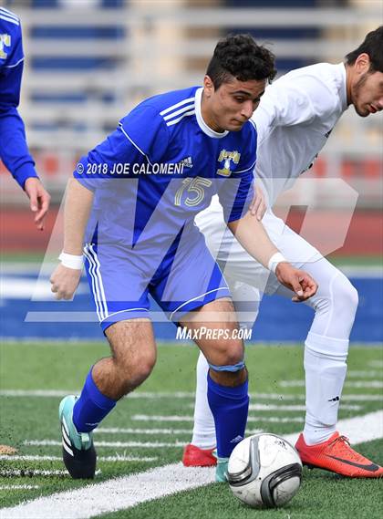 Thumbnail 2 in Victoria East vs Tivy (New Braunfels Tournament) photogallery.
