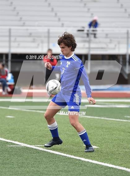 Thumbnail 3 in Victoria East vs Tivy (New Braunfels Tournament) photogallery.