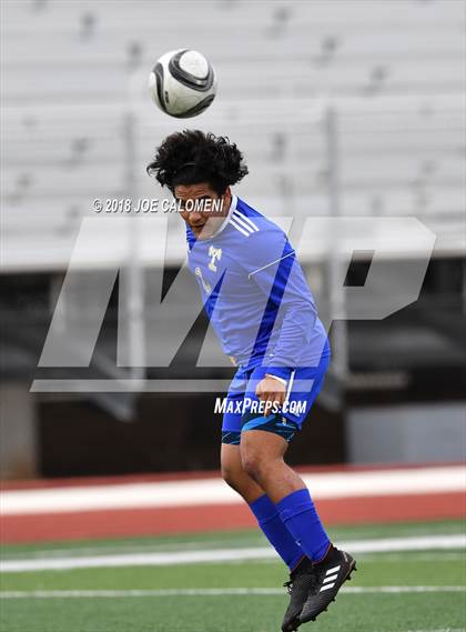 Thumbnail 2 in Victoria East vs Tivy (New Braunfels Tournament) photogallery.