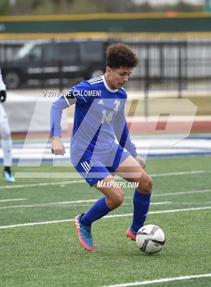 Thumbnail 3 in Victoria East vs Tivy (New Braunfels Tournament) photogallery.