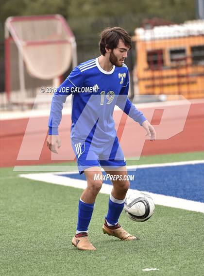Thumbnail 1 in Victoria East vs Tivy (New Braunfels Tournament) photogallery.