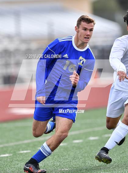 Thumbnail 1 in Victoria East vs Tivy (New Braunfels Tournament) photogallery.