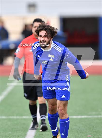 Thumbnail 2 in Victoria East vs Tivy (New Braunfels Tournament) photogallery.