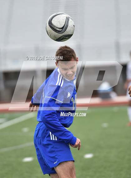 Thumbnail 2 in Victoria East vs Tivy (New Braunfels Tournament) photogallery.