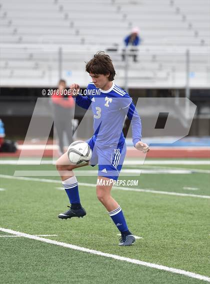 Thumbnail 2 in Victoria East vs Tivy (New Braunfels Tournament) photogallery.