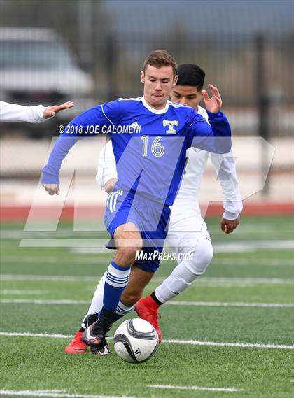 Thumbnail 3 in Victoria East vs Tivy (New Braunfels Tournament) photogallery.