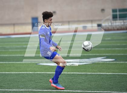 Thumbnail 1 in Victoria East vs Tivy (New Braunfels Tournament) photogallery.