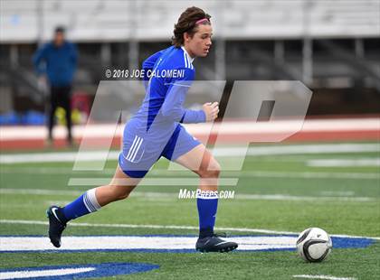 Thumbnail 1 in Victoria East vs Tivy (New Braunfels Tournament) photogallery.
