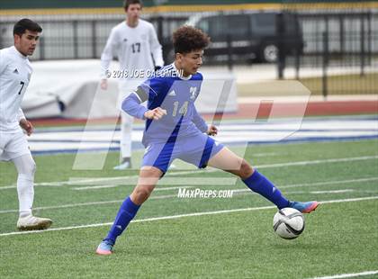 Thumbnail 1 in Victoria East vs Tivy (New Braunfels Tournament) photogallery.