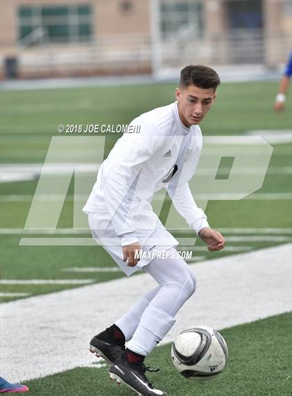 Thumbnail 2 in Victoria East vs Tivy (New Braunfels Tournament) photogallery.