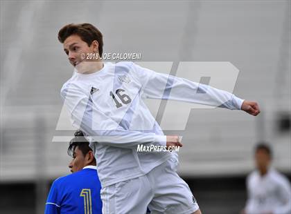 Thumbnail 1 in Victoria East vs Tivy (New Braunfels Tournament) photogallery.