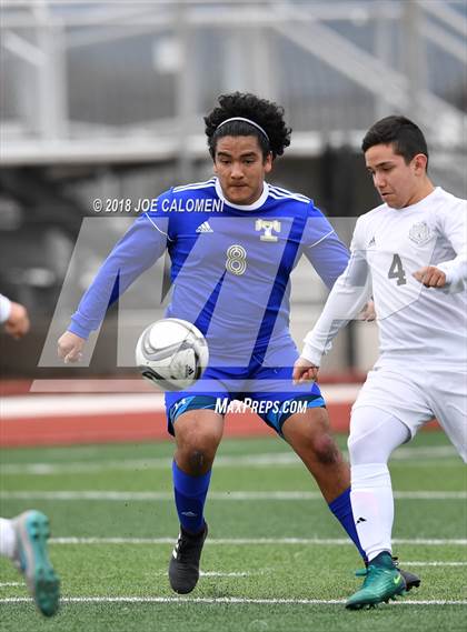 Thumbnail 2 in Victoria East vs Tivy (New Braunfels Tournament) photogallery.