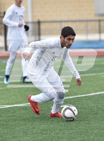 Thumbnail 2 in Victoria East vs Tivy (New Braunfels Tournament) photogallery.