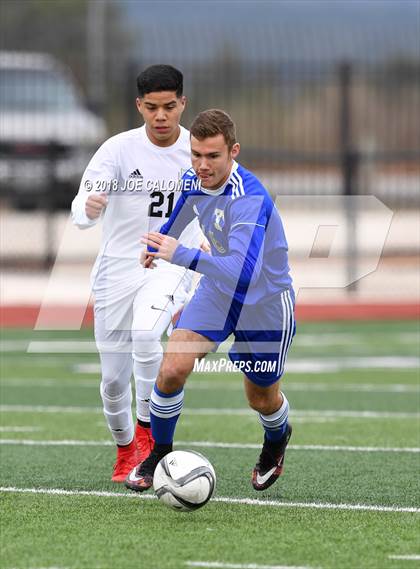Thumbnail 1 in Victoria East vs Tivy (New Braunfels Tournament) photogallery.