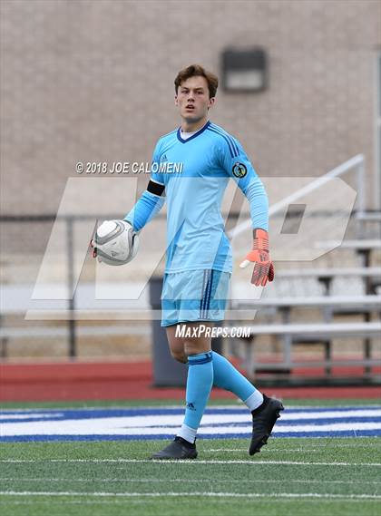 Thumbnail 3 in Victoria East vs Tivy (New Braunfels Tournament) photogallery.