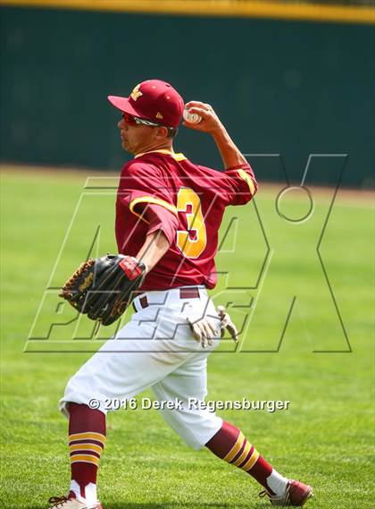 Thumbnail 3 in Ralston Valley vs Rocky Mountain (CHSAA 5A Playoff) photogallery.