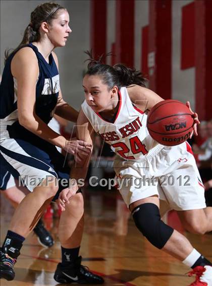 Thumbnail 2 in Regis Jesuit vs. Air Academy (Regis Hoop Classic) photogallery.