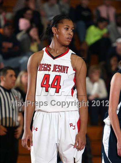 Thumbnail 3 in Regis Jesuit vs. Air Academy (Regis Hoop Classic) photogallery.