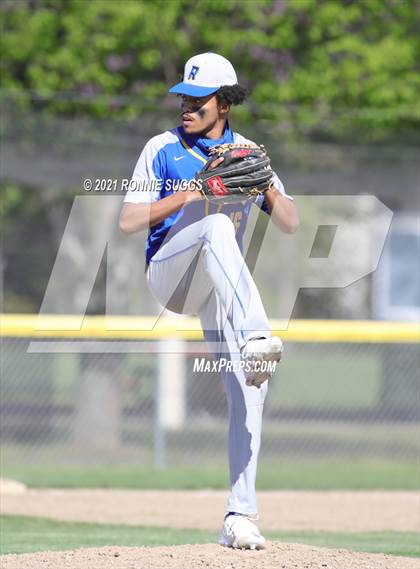 Thumbnail 1 in Rockville @ Windsor Locks photogallery.