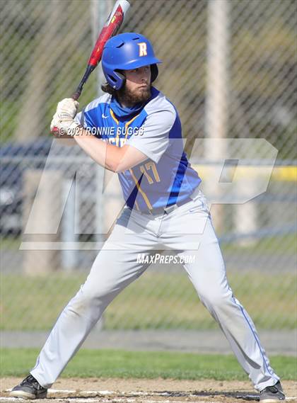 Thumbnail 3 in Rockville @ Windsor Locks photogallery.