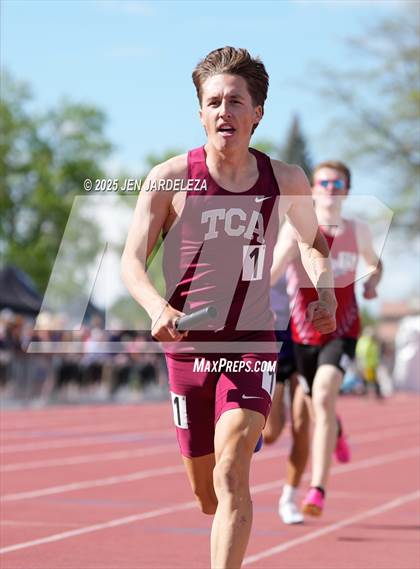Thumbnail 2 in CHSAA Final 3A (4x800 Relay ) photogallery.