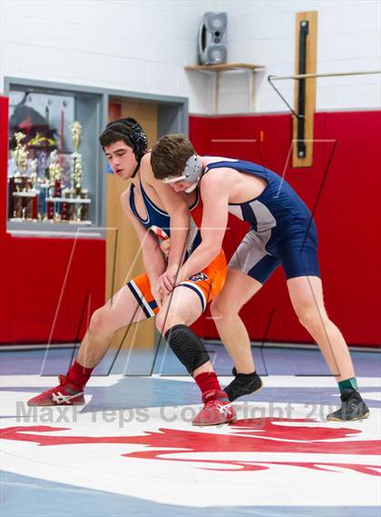 Thumbnail 2 in Washington-Lee vs West Springfield (Marshall) photogallery.